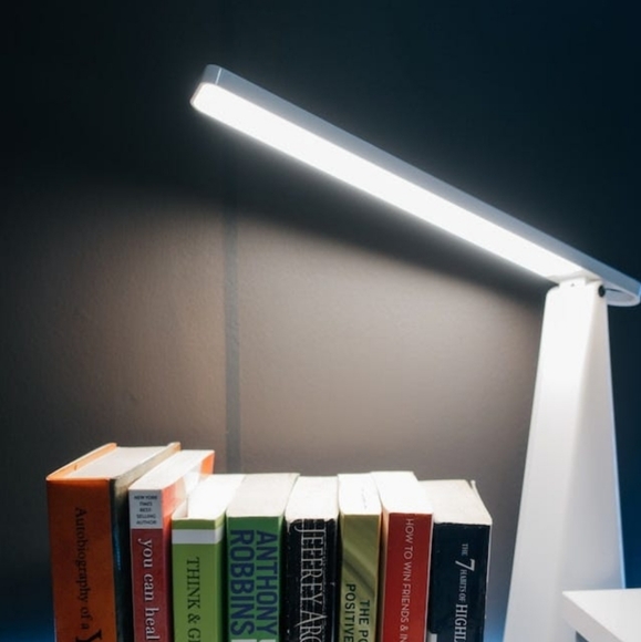 NPET Colour changing Desk Lamp - Picture 13 of 13